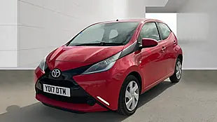 Used 2017 Toyota Aygo X-Play Red - Interior and Exterior details 2