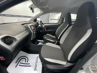 Used 2017 Toyota Aygo X-Play Silver - Interior and Exterior details 5