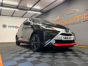 Used 2017 Toyota Aygo X-Press Black - Interior and Exterior details 10