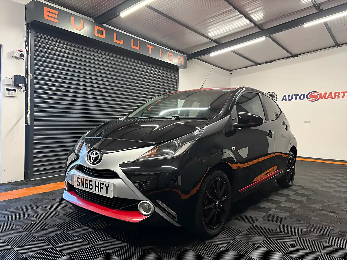 Used 2017 Toyota Aygo X-Press Black - Interior and Exterior details 13
