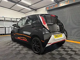 Used 2017 Toyota Aygo X-Press Black - Interior and Exterior details 15