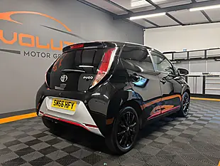 Used 2017 Toyota Aygo X-Press Black - Interior and Exterior details 18