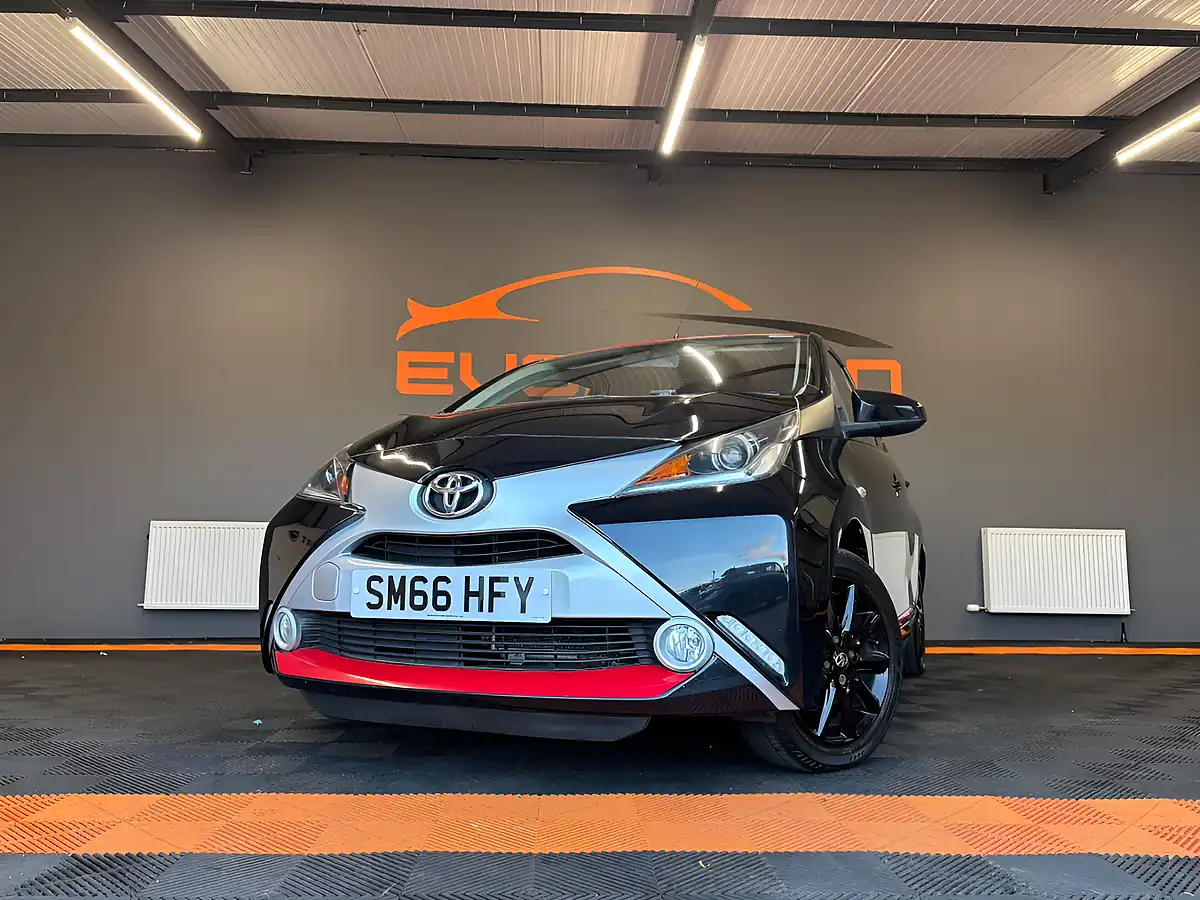 Used 2017 Toyota Aygo X-Press Black - Interior and Exterior details 3