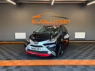 Used 2017 Toyota Aygo X-Press Black - Interior and Exterior details 7