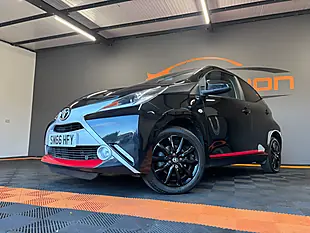Used 2017 Toyota Aygo X-Press Black - Interior and Exterior details 8