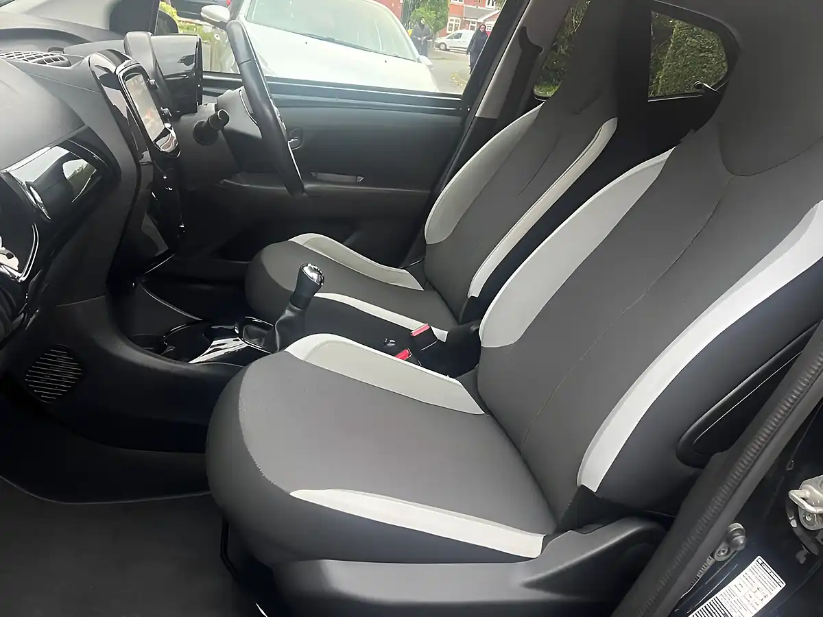 Used 2017 Toyota Aygo X-Press Black - Interior and Exterior details 13