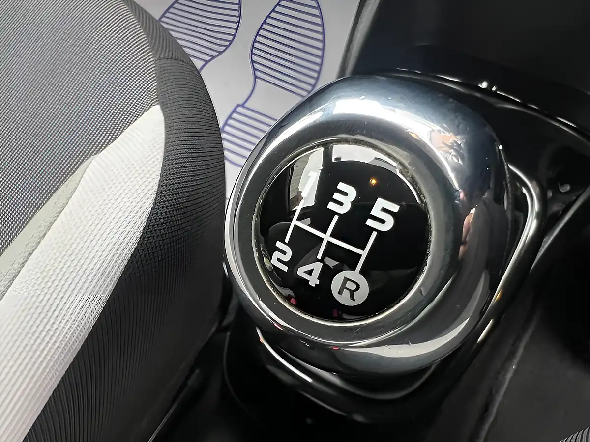 Used 2017 Toyota Aygo X-Press Black - Interior and Exterior details 20