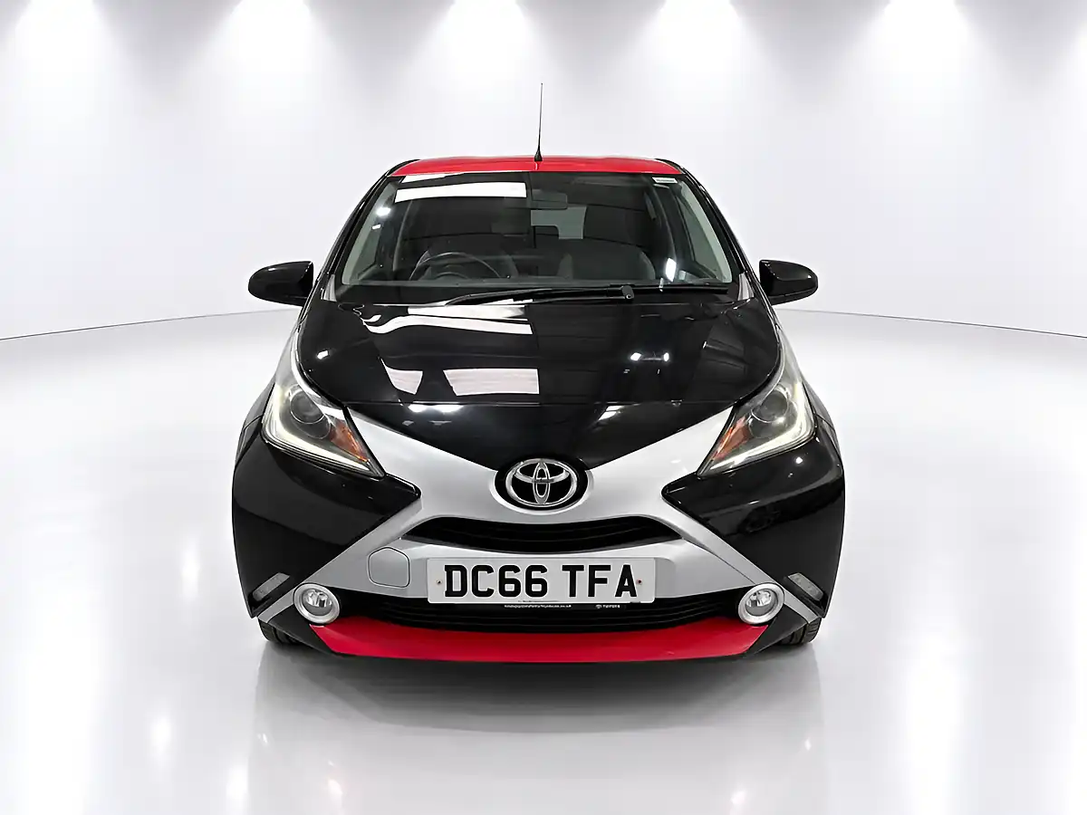 Used 2017 Toyota Aygo X-Press Black - Interior and Exterior details 3