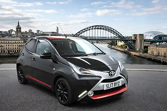2017 Toyota AYGO x-press x-shift