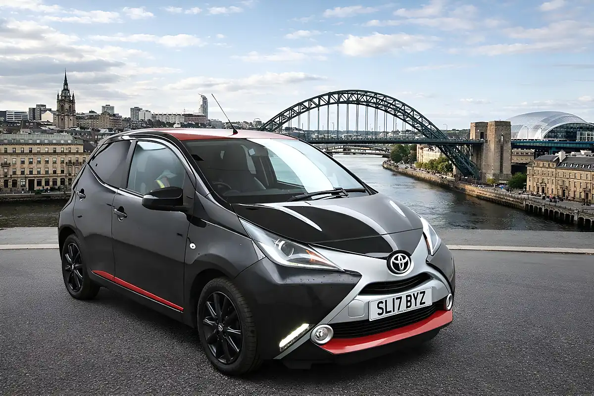 Used 2017 Toyota Aygo X-Press Black - Front View