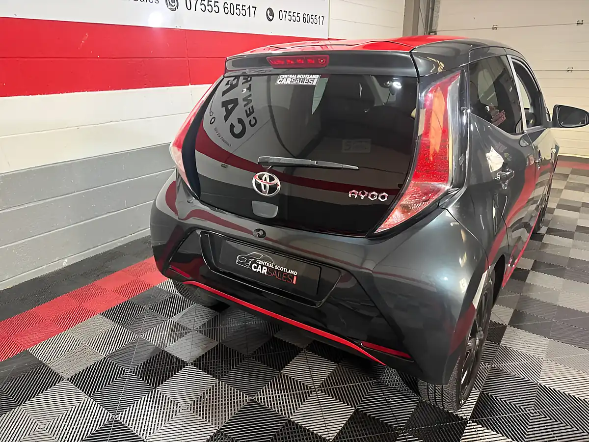Used 2017 Toyota Aygo X-Press Grey - Interior and Exterior details 14