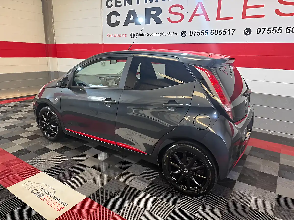 Used 2017 Toyota Aygo X-Press Grey - Interior and Exterior details 6