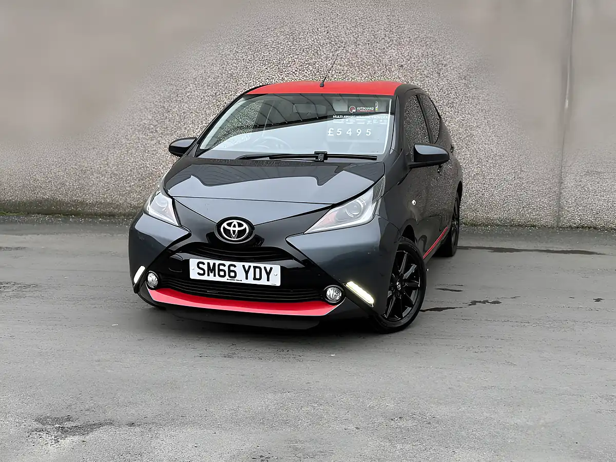 Used 2017 Toyota Aygo X-Press Grey - Front View