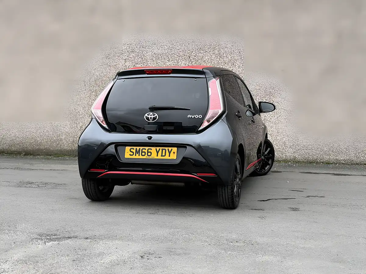 Used 2017 Toyota Aygo X-Press Grey - Interior and Exterior details 3