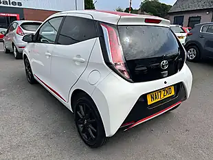Used 2017 Toyota Aygo X-Press White - Interior and Exterior details 9
