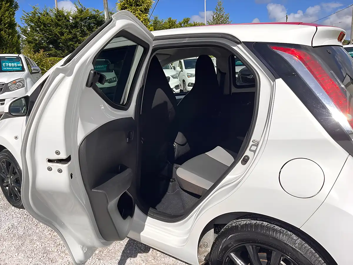 Used 2017 Toyota Aygo X-Press White - Interior and Exterior details 13