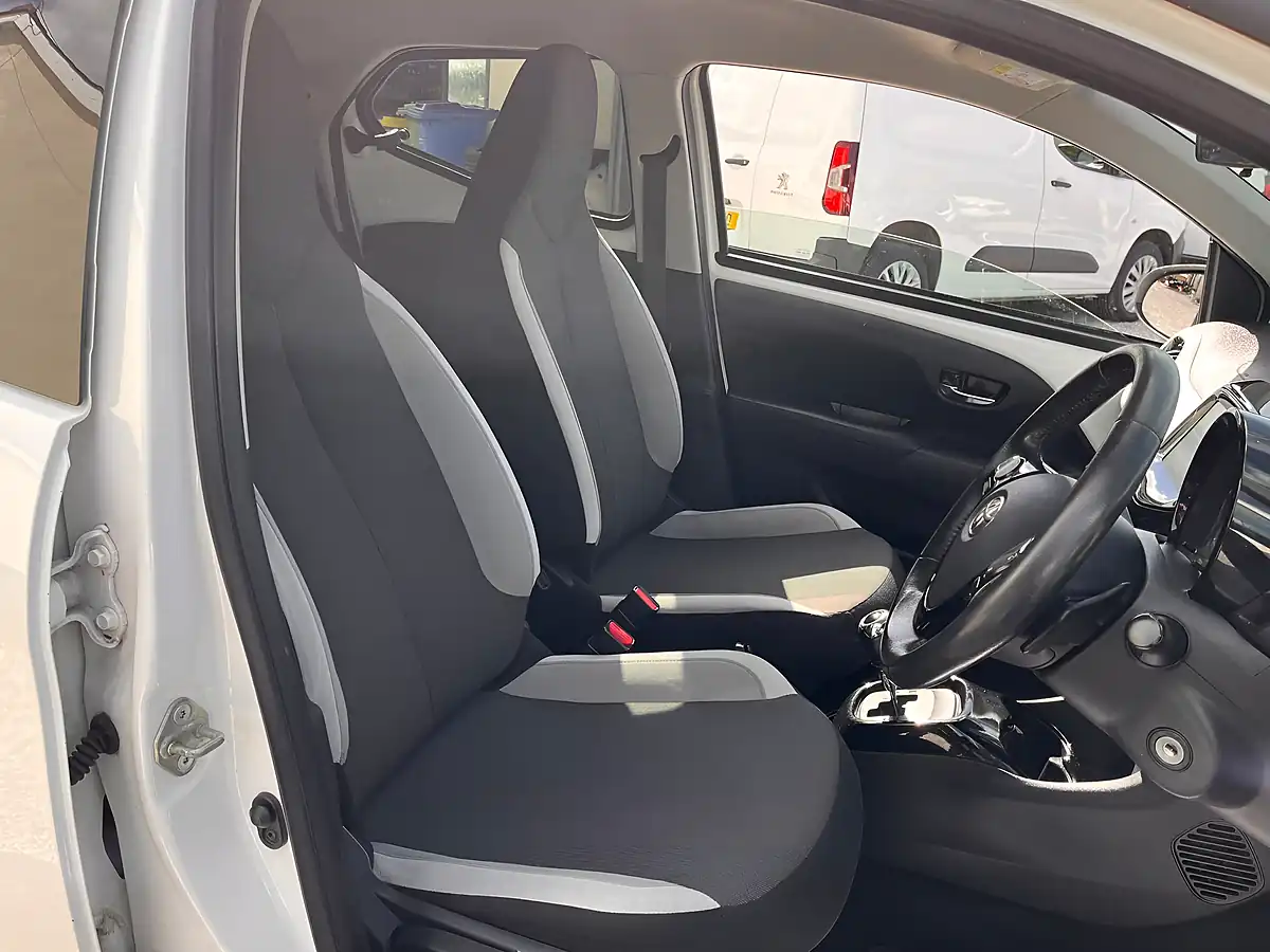Used 2017 Toyota Aygo X-Press White - Interior and Exterior details 17
