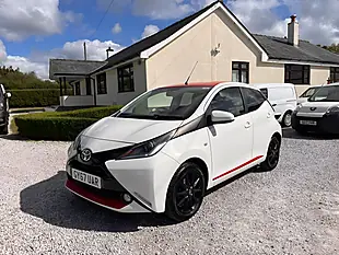 Used 2017 Toyota Aygo X-Press White - Interior and Exterior details 6