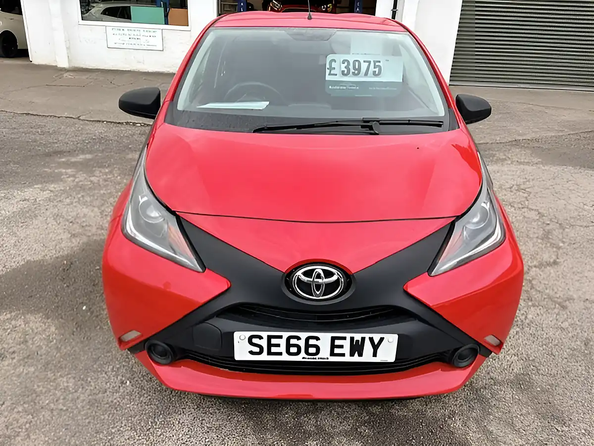 Used 2017 Toyota Aygo X Red - Interior and Exterior details 2