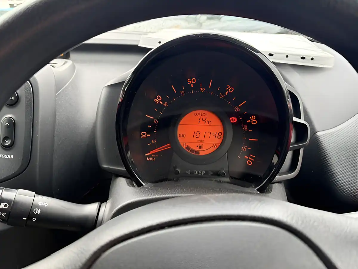 Used 2017 Toyota Aygo X Red - Interior and Exterior details 8