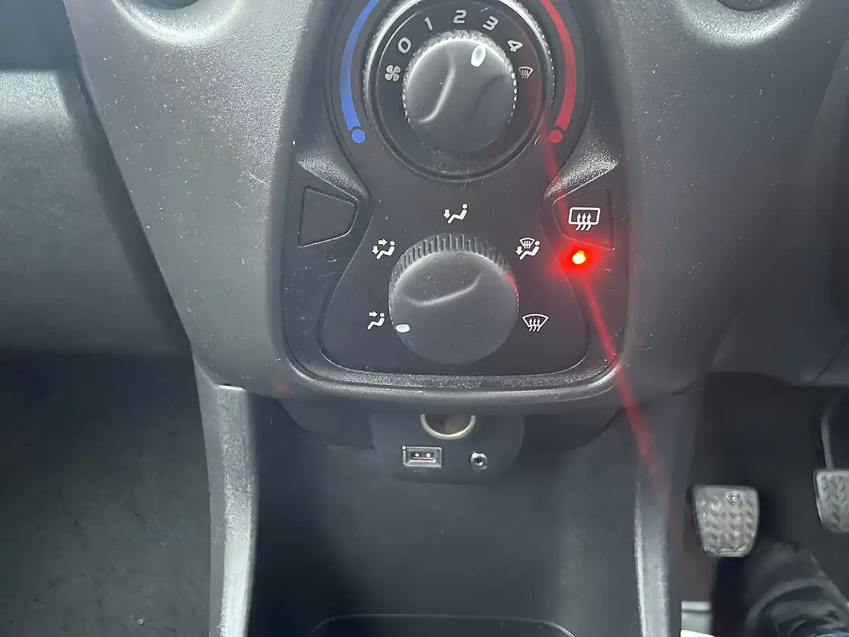 Used 2017 Toyota Aygo X Red - Interior and Exterior details 15
