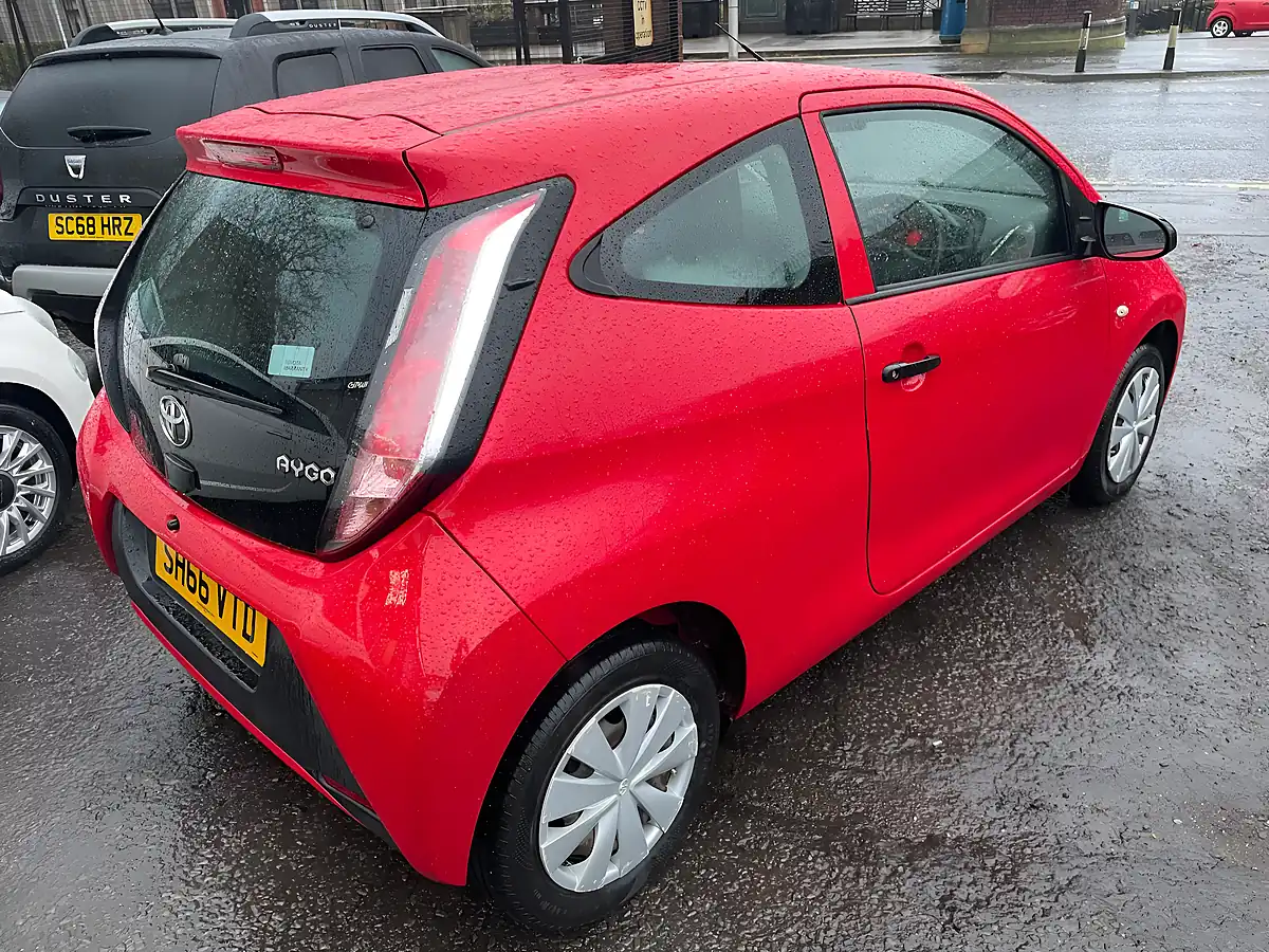Used 2017 Toyota Aygo X Red - Interior and Exterior details 4
