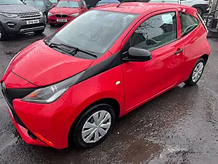 Used 2017 Toyota Aygo X Red - Interior and Exterior details 8