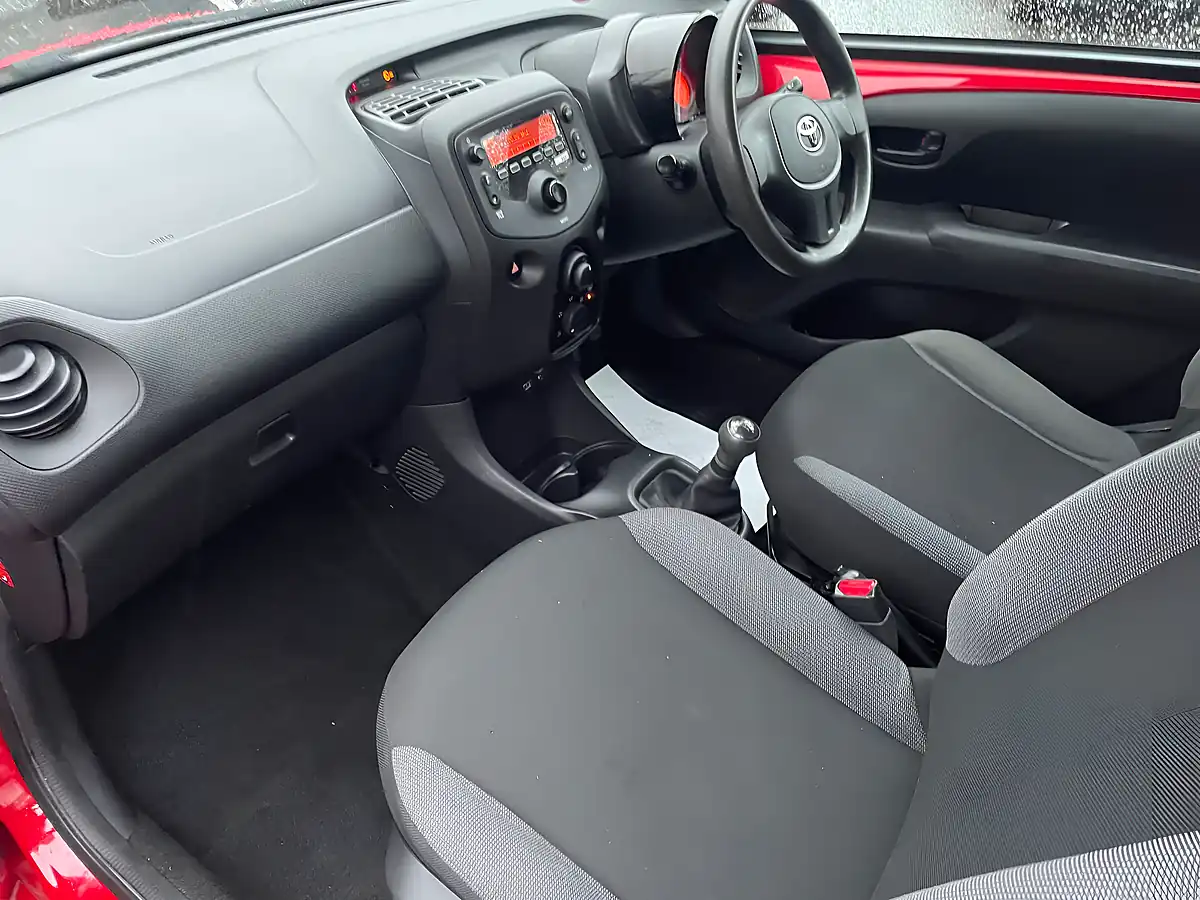 Used 2017 Toyota Aygo X Red - Interior and Exterior details 9