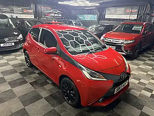 Used 2017 Toyota Aygo X-Style Red - Interior and Exterior details 3
