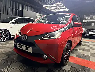 Used 2017 Toyota Aygo X-Style Red - Interior and Exterior details 6