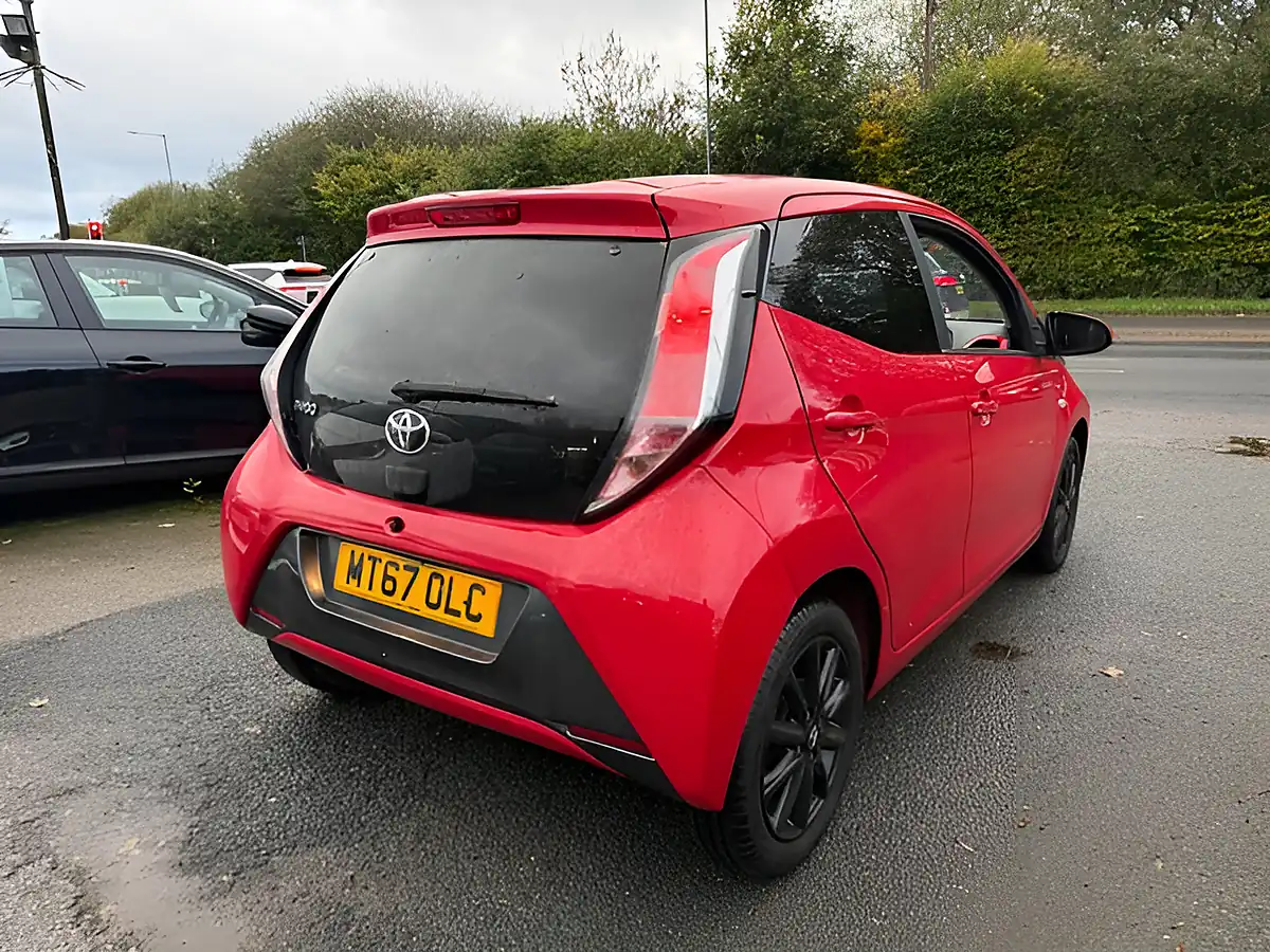 Used 2017 Toyota Aygo X-Style Red - Interior and Exterior details 2