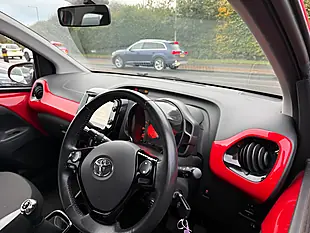 Used 2017 Toyota Aygo X-Style Red - Interior and Exterior details 6
