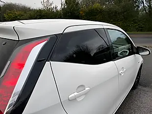 Used 2017 Toyota Aygo X-Style White - Interior and Exterior details 4