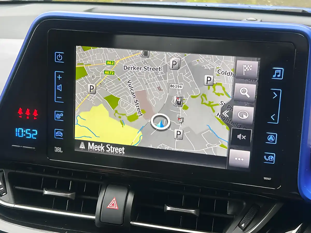 Used 2017 Toyota C-Hr Dynamic Blue - Interior and Exterior details 17