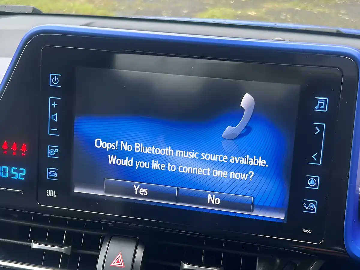 Used 2017 Toyota C-Hr Dynamic Blue - Interior and Exterior details 18