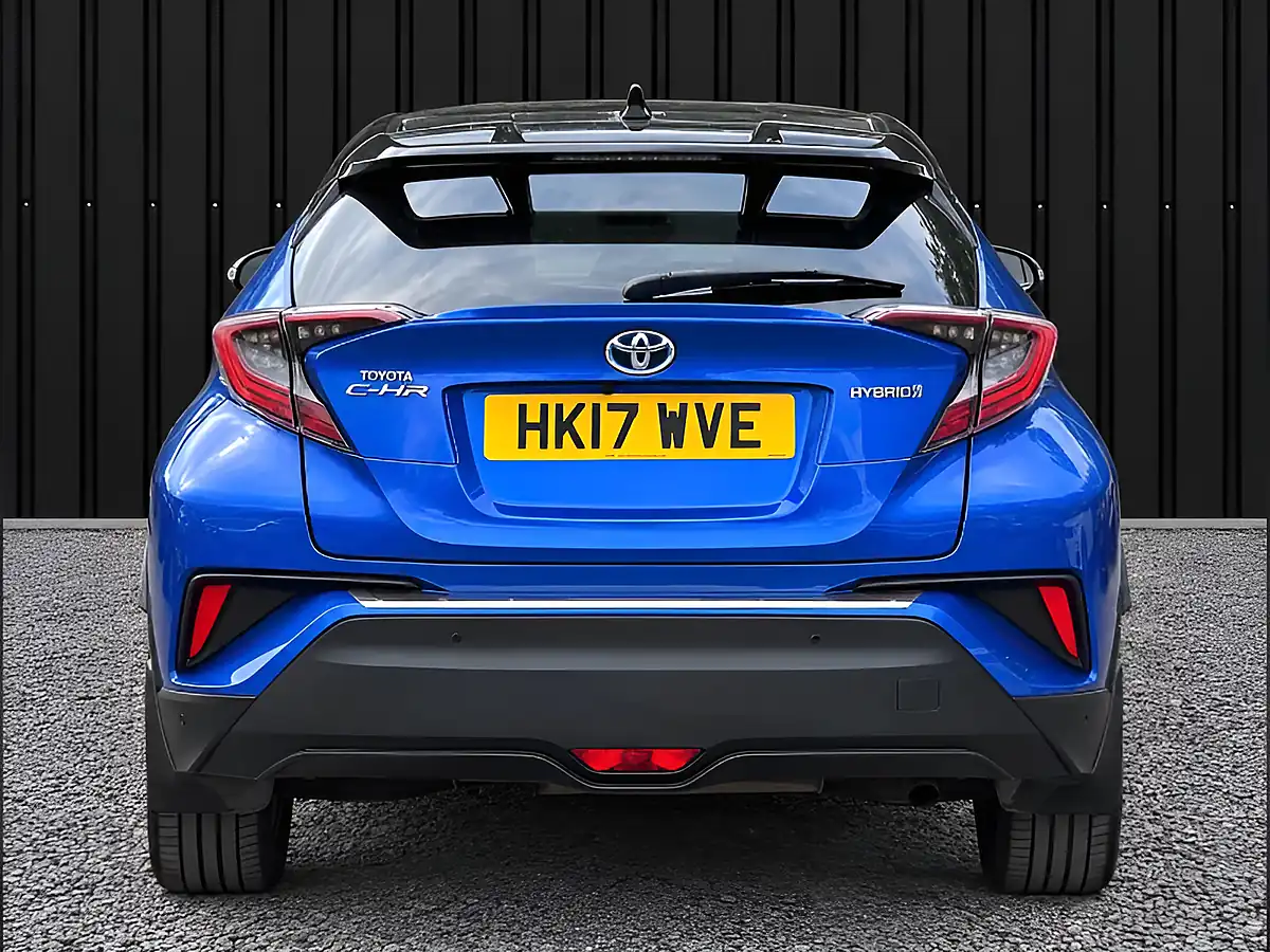 Used 2017 Toyota C-Hr Dynamic Blue - Interior and Exterior details 7