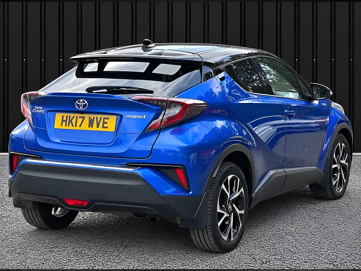 Used 2017 Toyota C-Hr Dynamic Blue - Interior and Exterior details 8