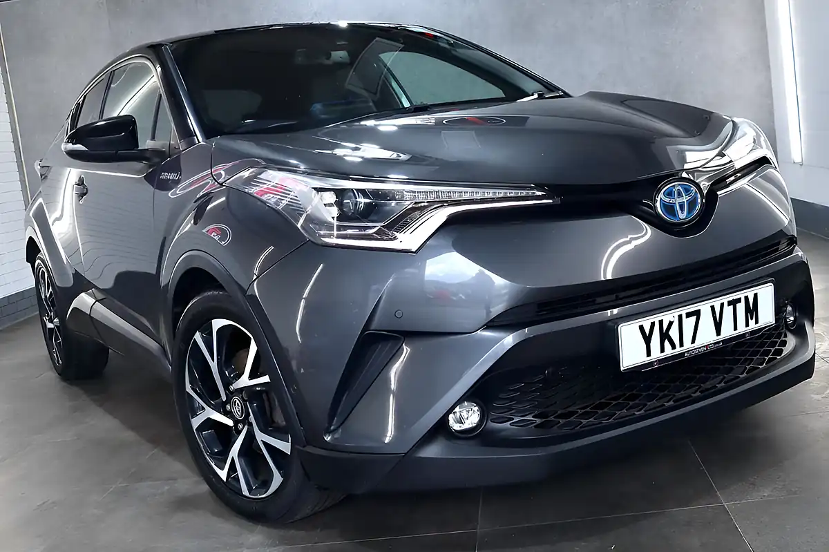 Used 2017 Toyota C-Hr Dynamic Decuma Grey - Interior and Exterior details 18