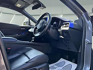 Used 2017 Toyota C-Hr Dynamic Grey - Interior and Exterior details 13
