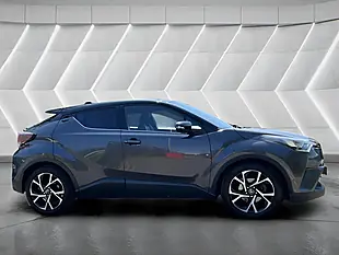 Used 2017 Toyota C-Hr Dynamic Grey - Interior and Exterior details 4