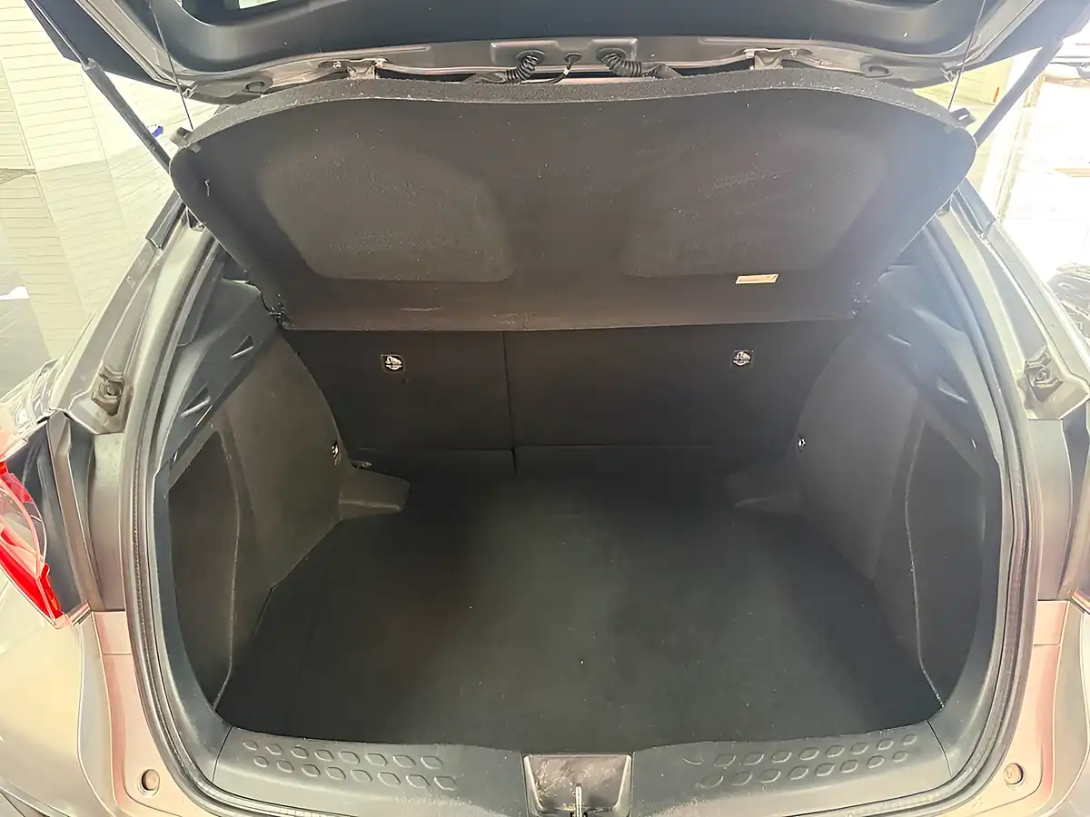Used 2017 Toyota C-Hr Dynamic Silver - Interior and Exterior details 11