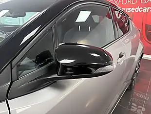 Used 2017 Toyota C-Hr Dynamic Silver - Interior and Exterior details 17