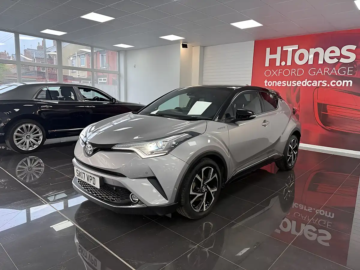 Used 2017 Toyota C-Hr Dynamic Silver - Interior and Exterior details 19