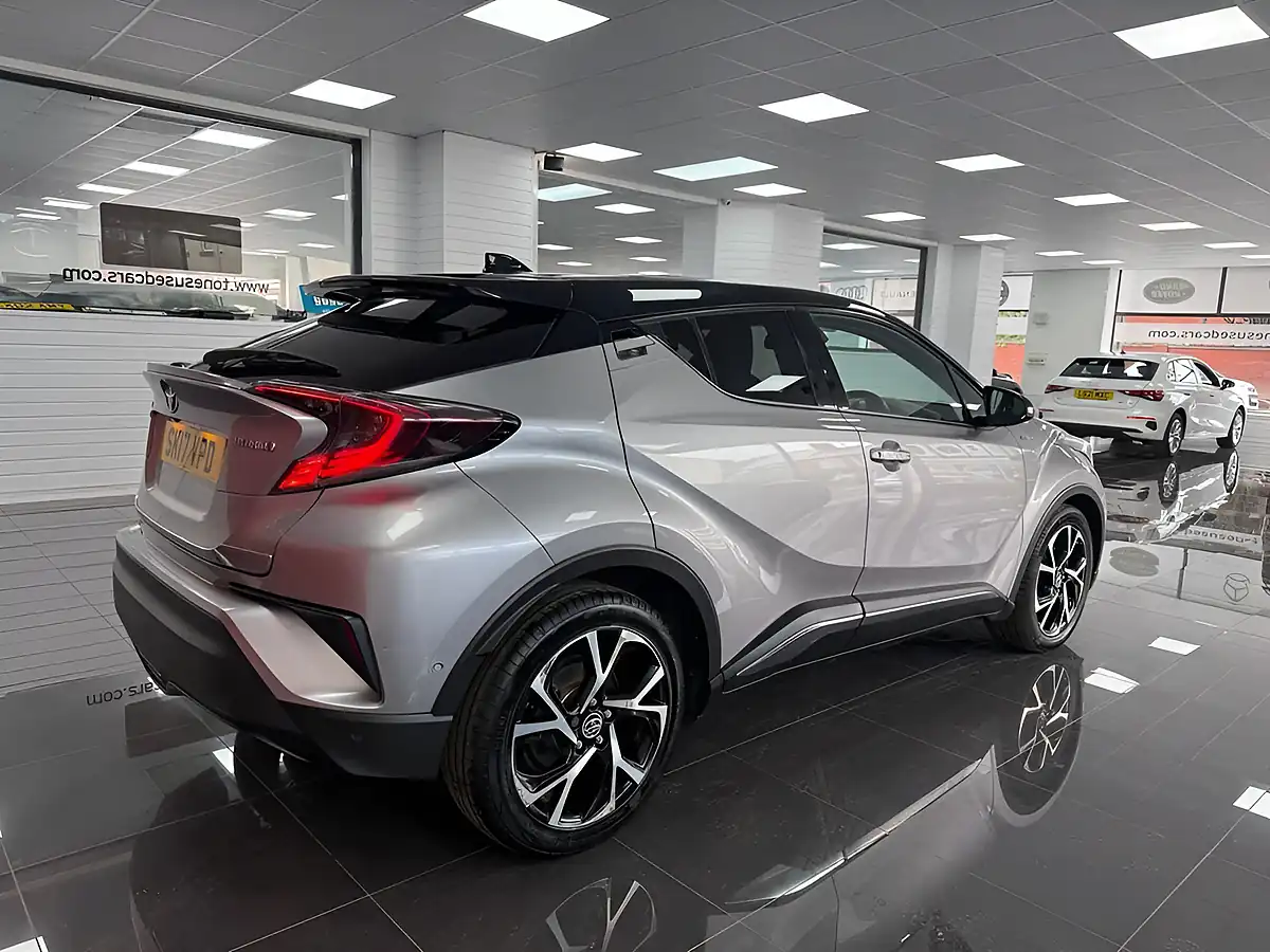 Used 2017 Toyota C-Hr Dynamic Silver - Interior and Exterior details 2