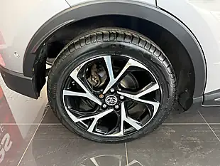 Used 2017 Toyota C-Hr Dynamic Silver - Interior and Exterior details 3
