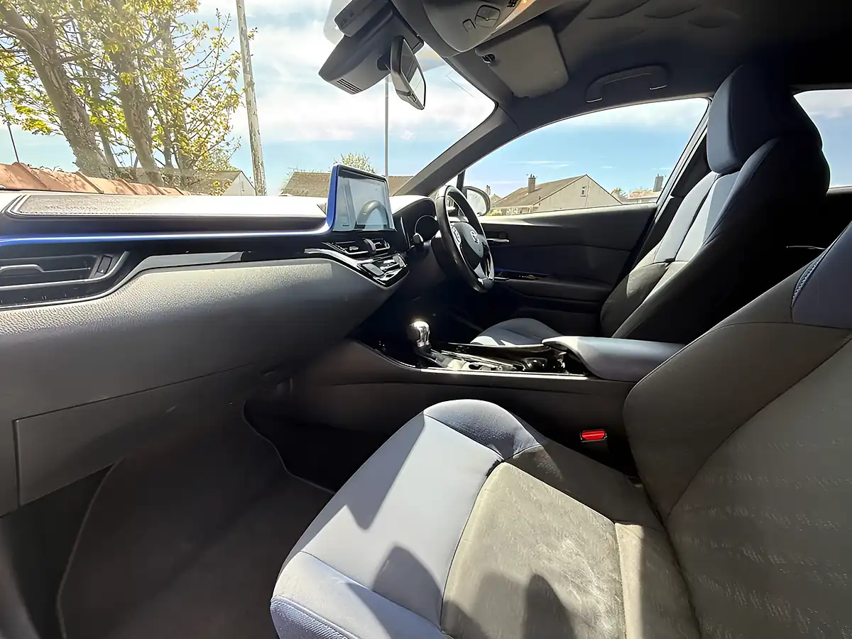 Used 2017 Toyota C-Hr Dynamic Silver - Interior and Exterior details 13