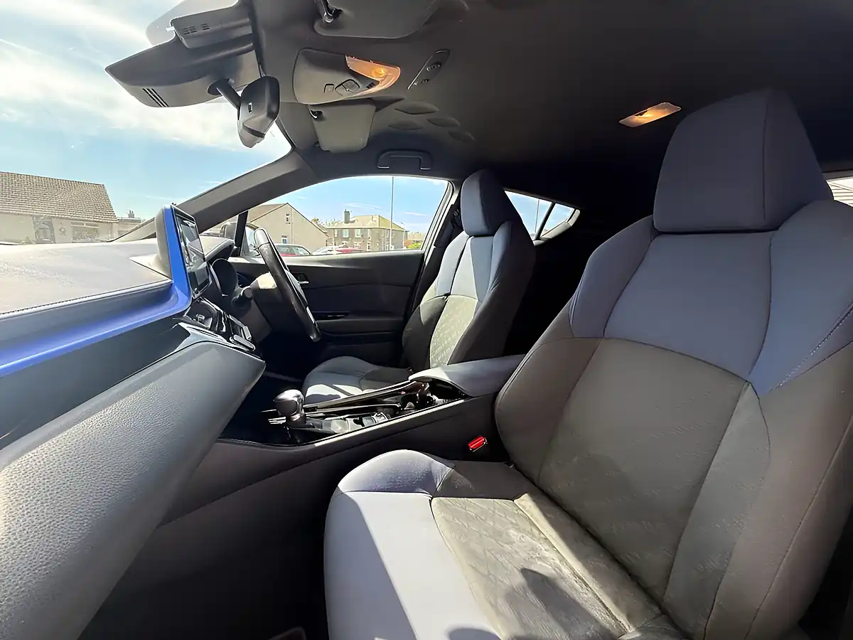 Used 2017 Toyota C-Hr Dynamic Silver - Interior and Exterior details 14