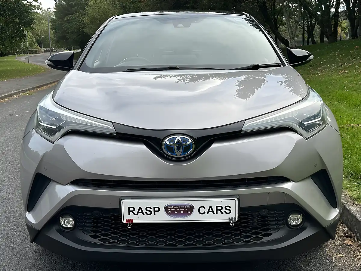 Used 2017 Toyota C-Hr Dynamic Silver - Interior and Exterior details 11