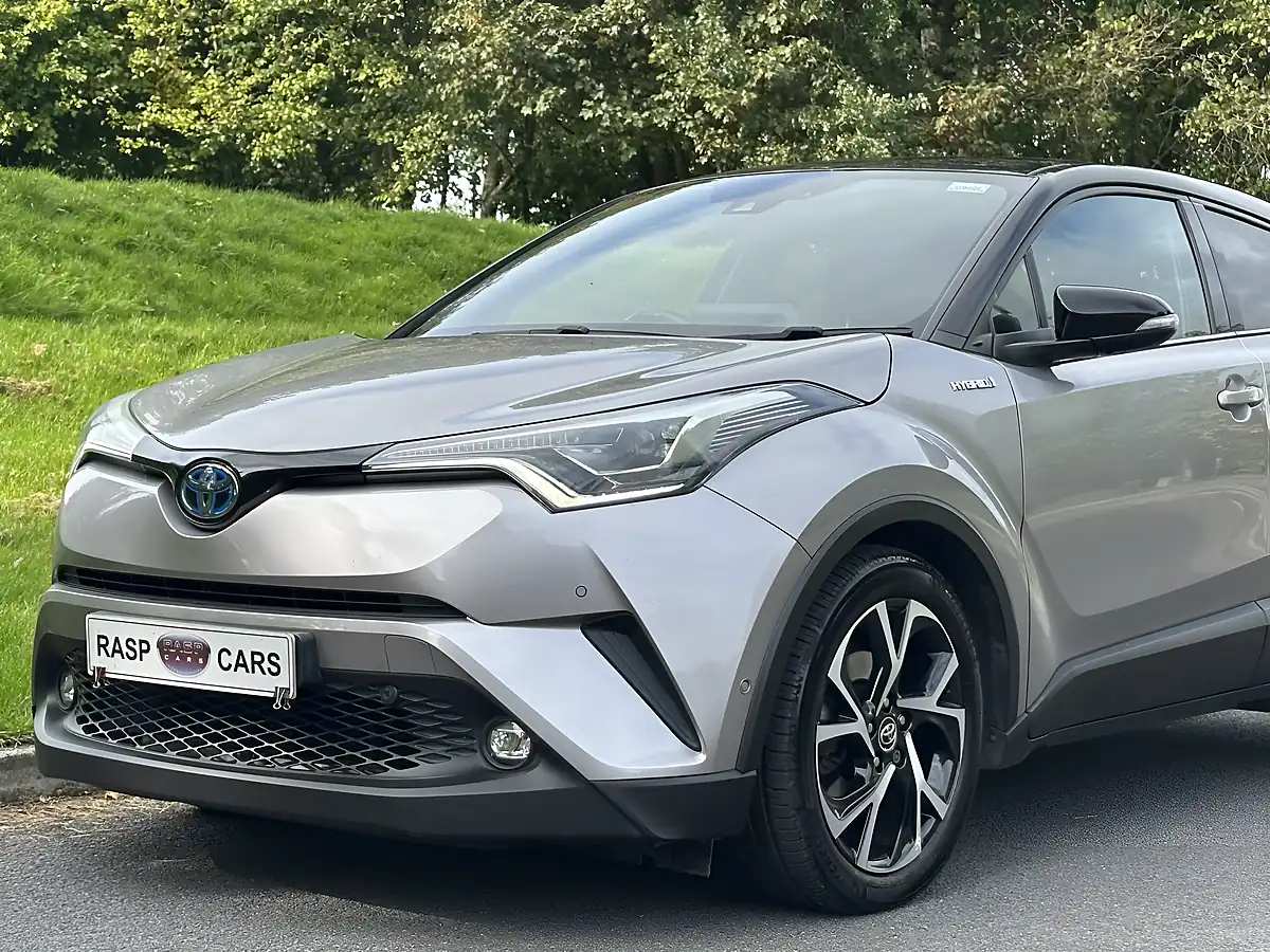 Used 2017 Toyota C-Hr Dynamic Silver - Interior and Exterior details 12