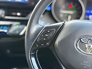 Used 2017 Toyota C-Hr Dynamic White - Interior and Exterior details 19